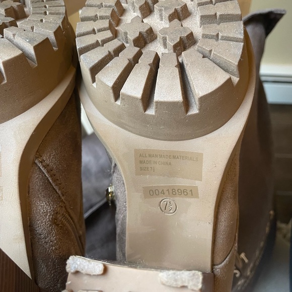 Wild Diva Brown boots Women’s 7 1/2 - Picture 8 of 9